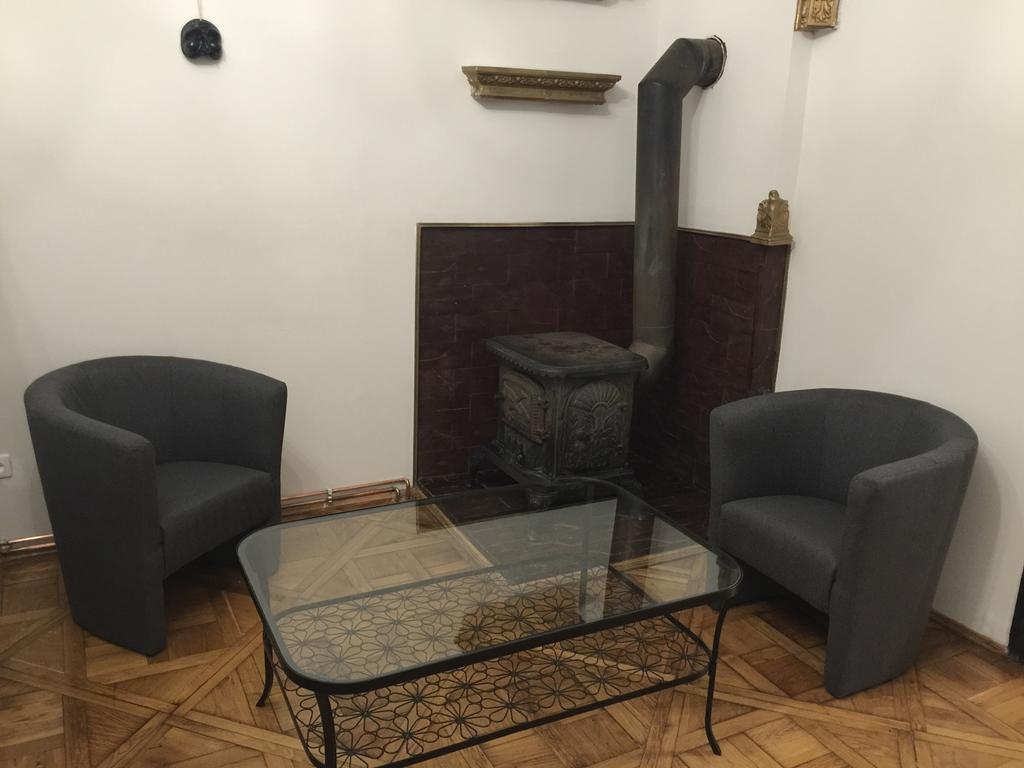Hostel Appena &